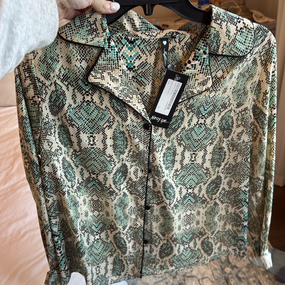 Button down top